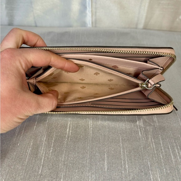 Kate Spade ♠️ Cameron Paper Rose Large Continental Wallet - Picture 6 of 7
